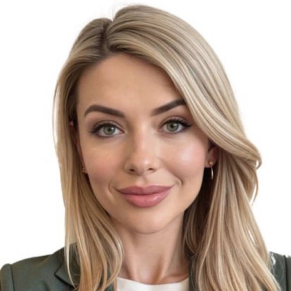 Isabella Russell headshot image